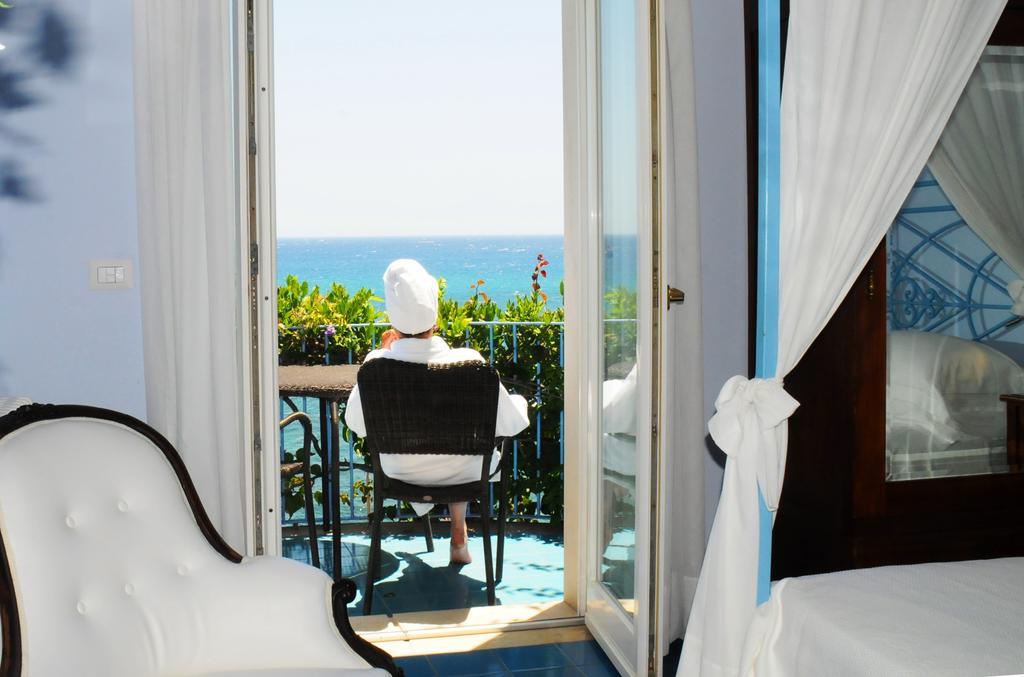 Hotel Palladio Giardini Naxos Eksteriør bilde