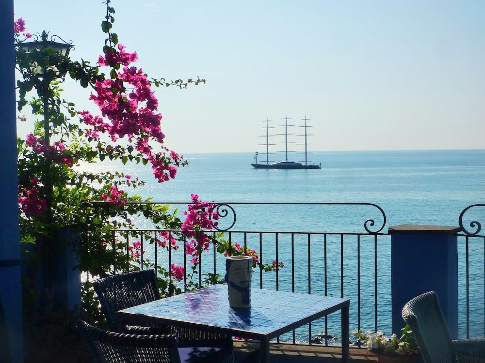 Hotel Palladio Giardini Naxos Eksteriør bilde